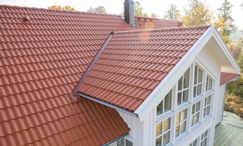 Takreparation av valmat tak & runt skorsten. Hägersten Mälarhöjden